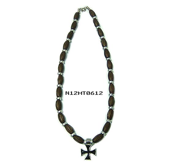 Necklace wz Cross Pendant